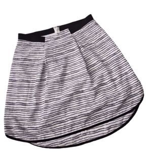 Armani Exchange Size 0 Mini Skirt Black Stripes Ivory White
